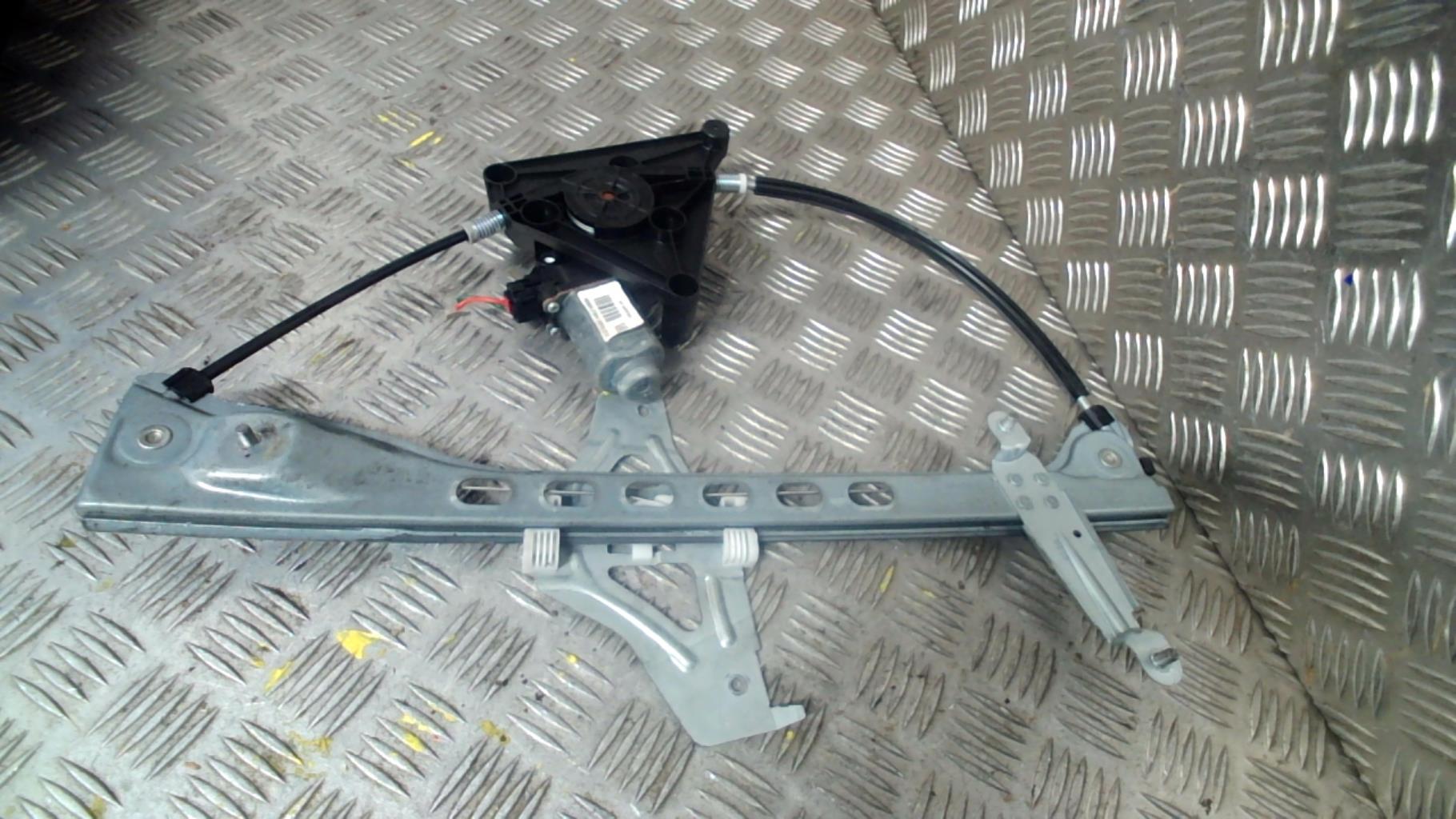 Alzacristalli elettrico anteriore destro PEUGEOT 108 Gasolina - 1