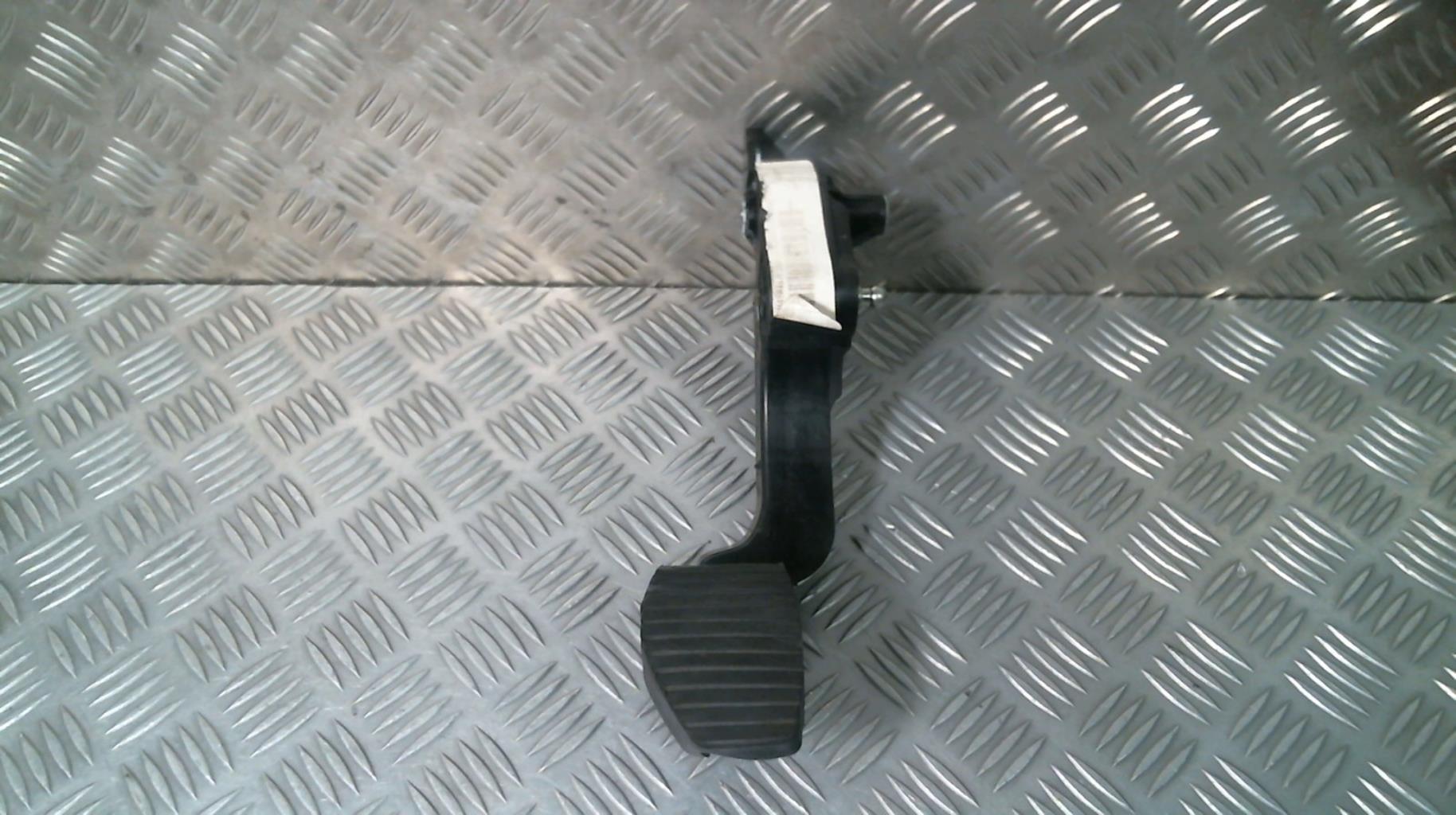 Pedale della frizione PEUGEOT 2008 1 PHASE 2 Gasolina - 1