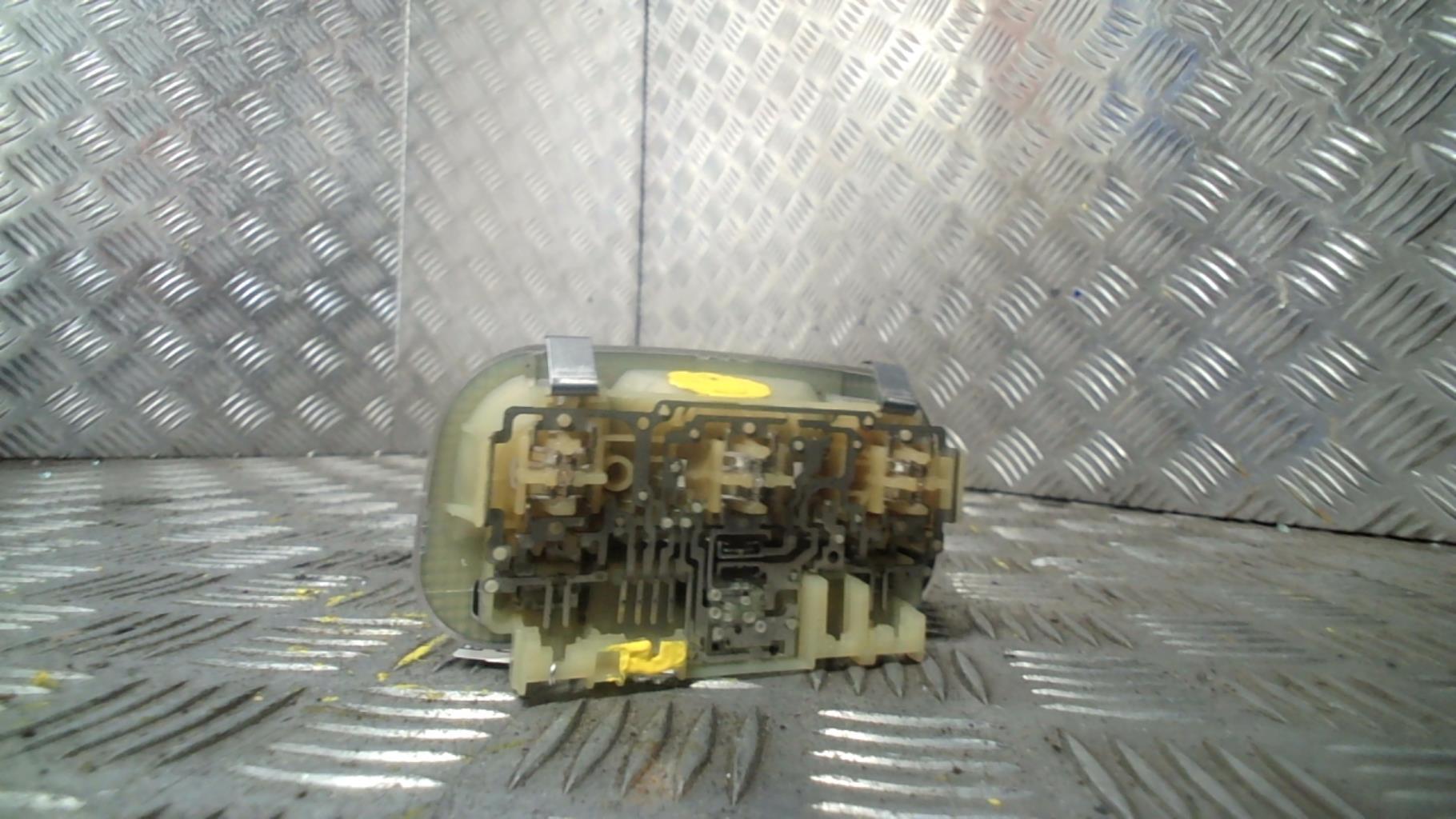 Eclairage de plafonnier CITROEN BERLINGO 2 PHASE 2 Diesel - 1
