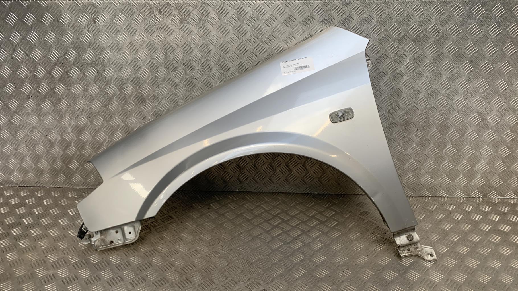 Aile avant gauche NISSAN PRIMERA 4 Diesel - 1
