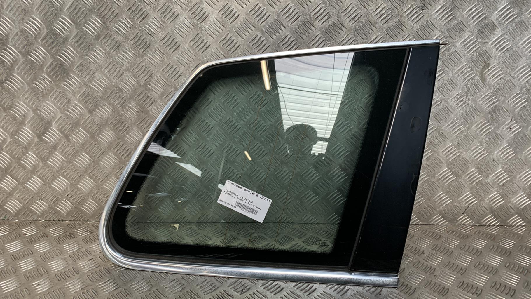 Ventanilla triangular trasera derecha VOLKSWAGEN TOUAREG 1 PHASE 1 Diésel - 1