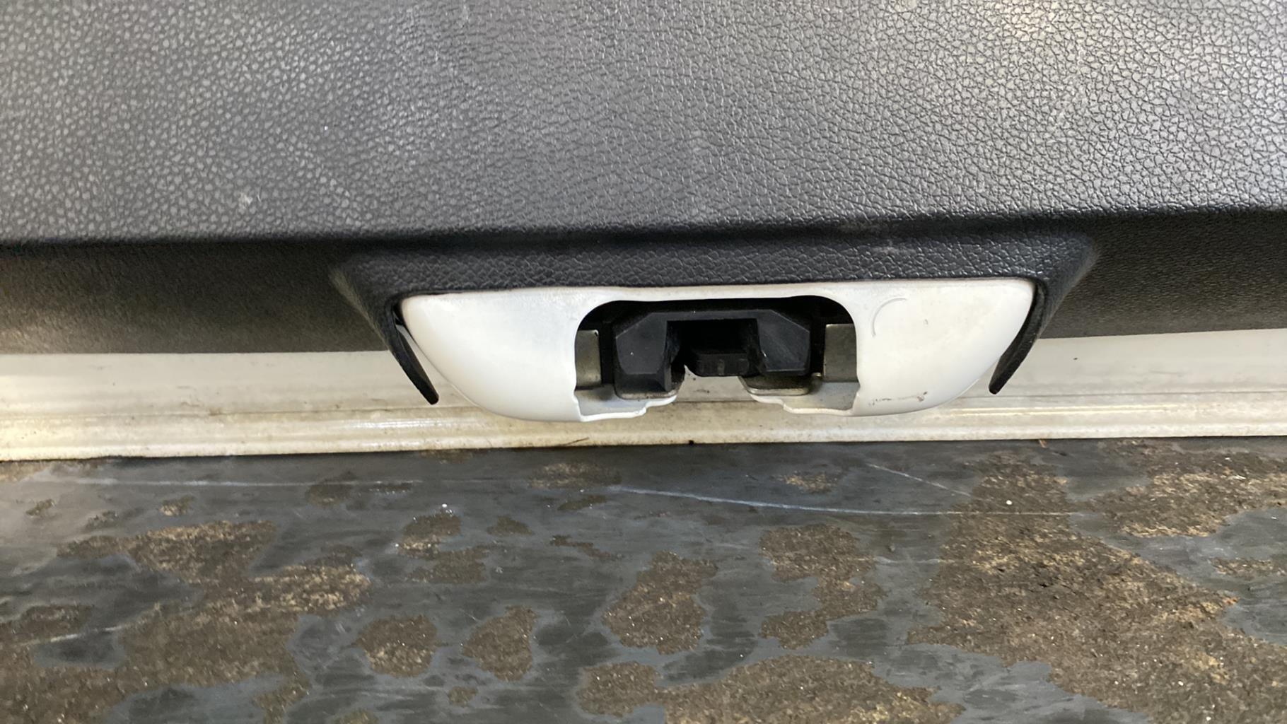 Portabagagli/Portellone posteriore FORD MONDEO 2 BREAK Diésel - 1