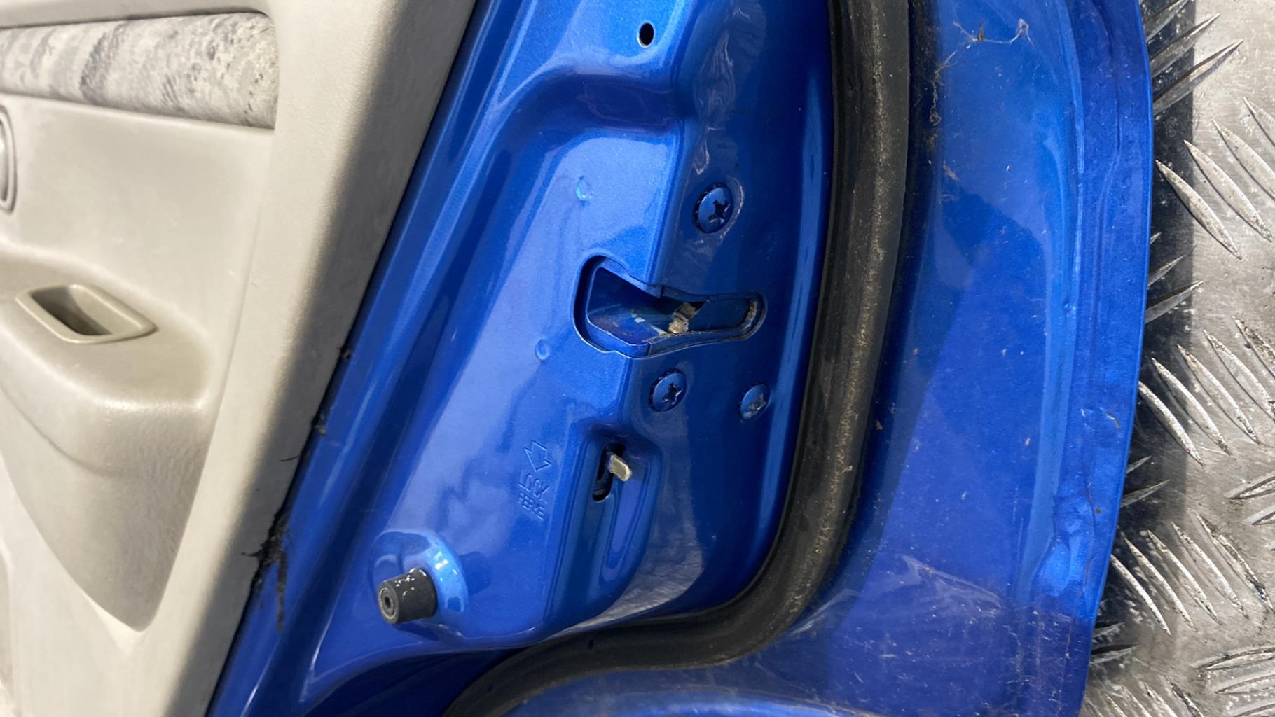 Portiera posteriore destra MAZDA DEMIO PHASE 1 BREAK Gasolina - 1