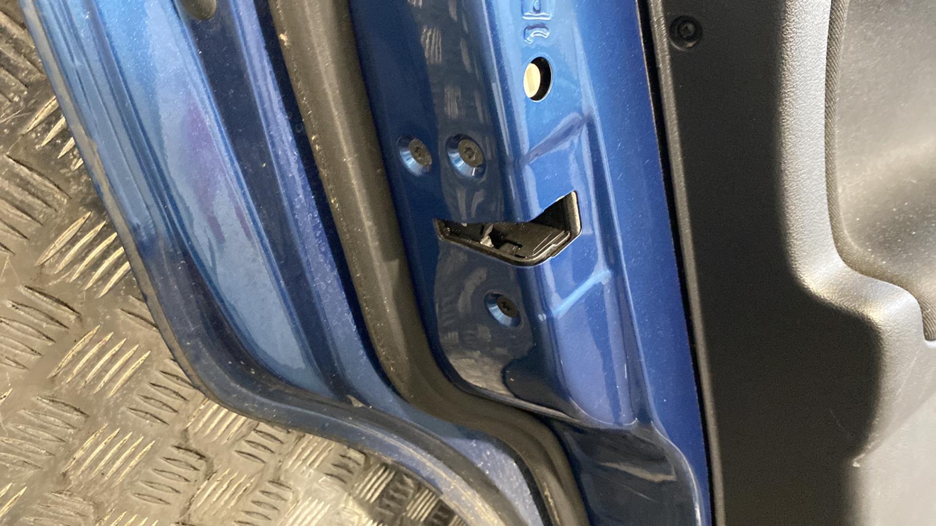 Portiera posteriore sinistra FORD MONDEO 3 PHASE 1 Diésel - 1