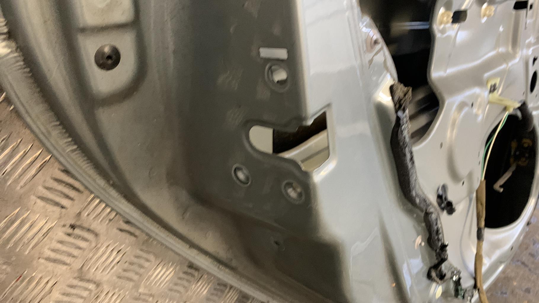 Portiera posteriore sinistra RENAULT SCENIC 1 PHASE 1 Gasolina - 1