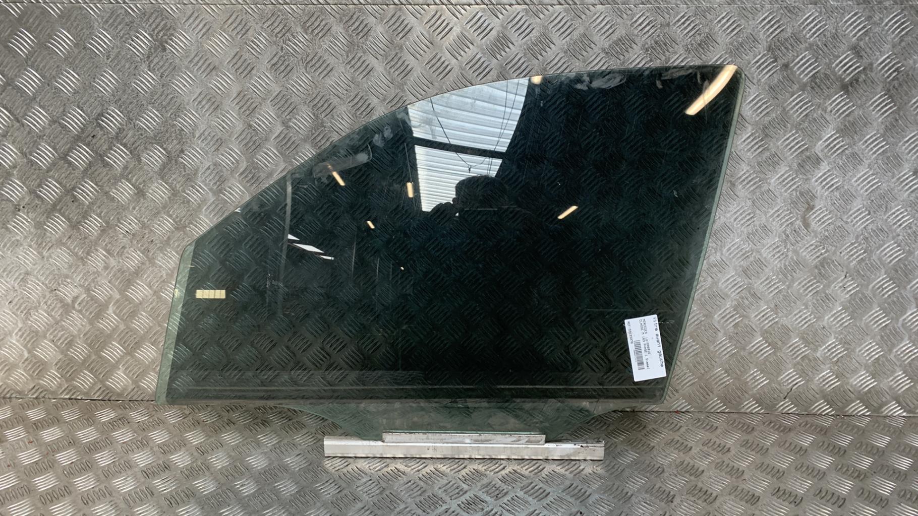 Vetro anteriore sinistro MERCEDES CLASSE M 163 PHASE 1 Diésel - 1