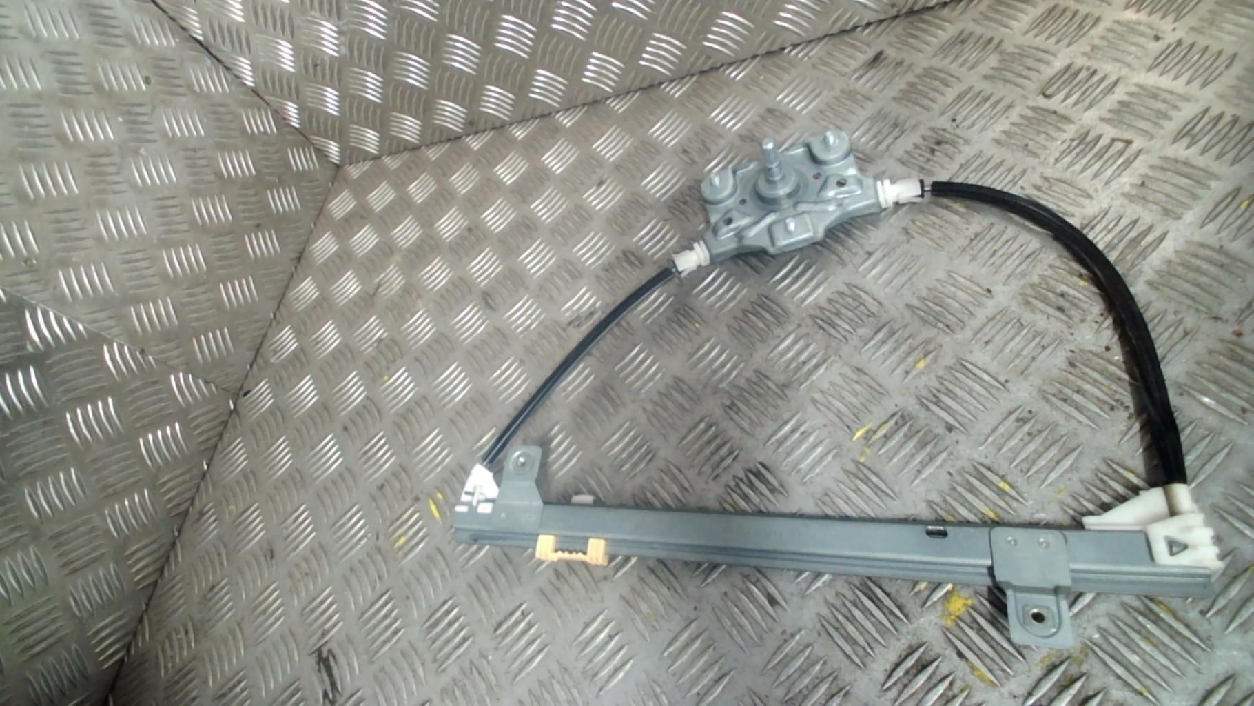Alzacristalli manuale posteriore sinistro RENAULT SCENIC 1 PHASE 1 Gasolina - 1