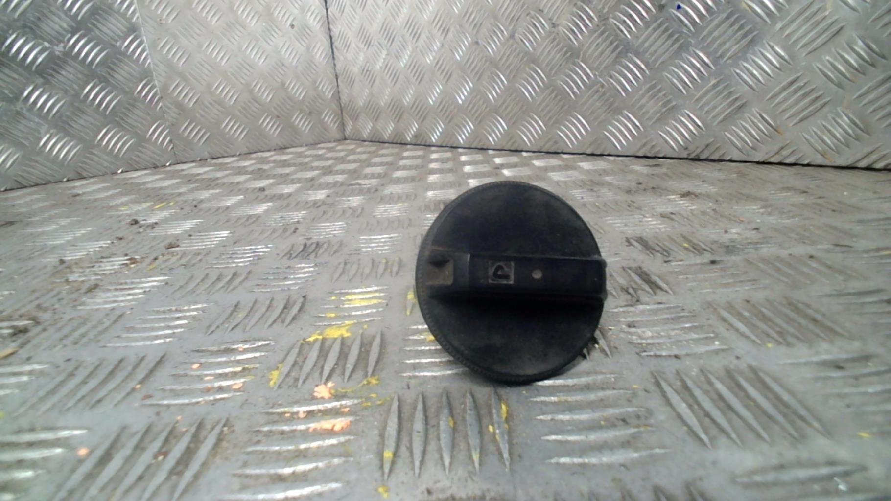 Bouchon de carburant NISSAN NOTE 1 PHASE 2 Diesel - 1