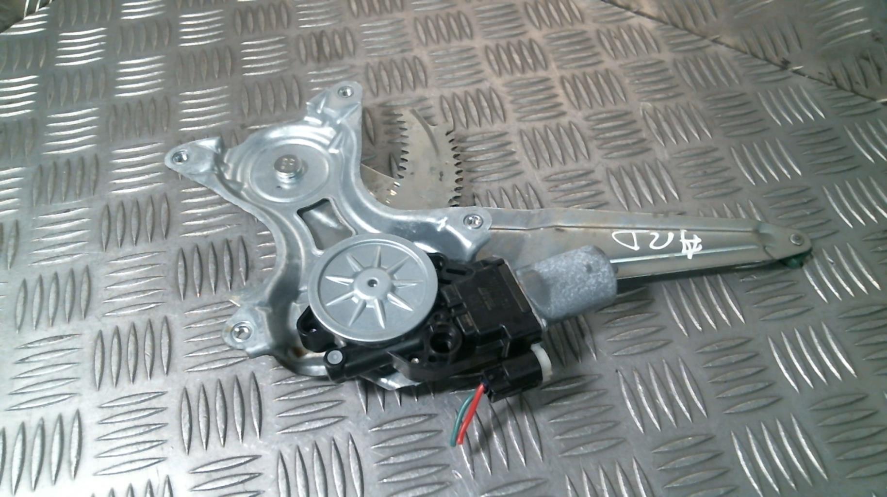 Alzacristalli elettrico posteriore destro SUZUKI SWIFT 5 Gasolina/Híbrido - 1