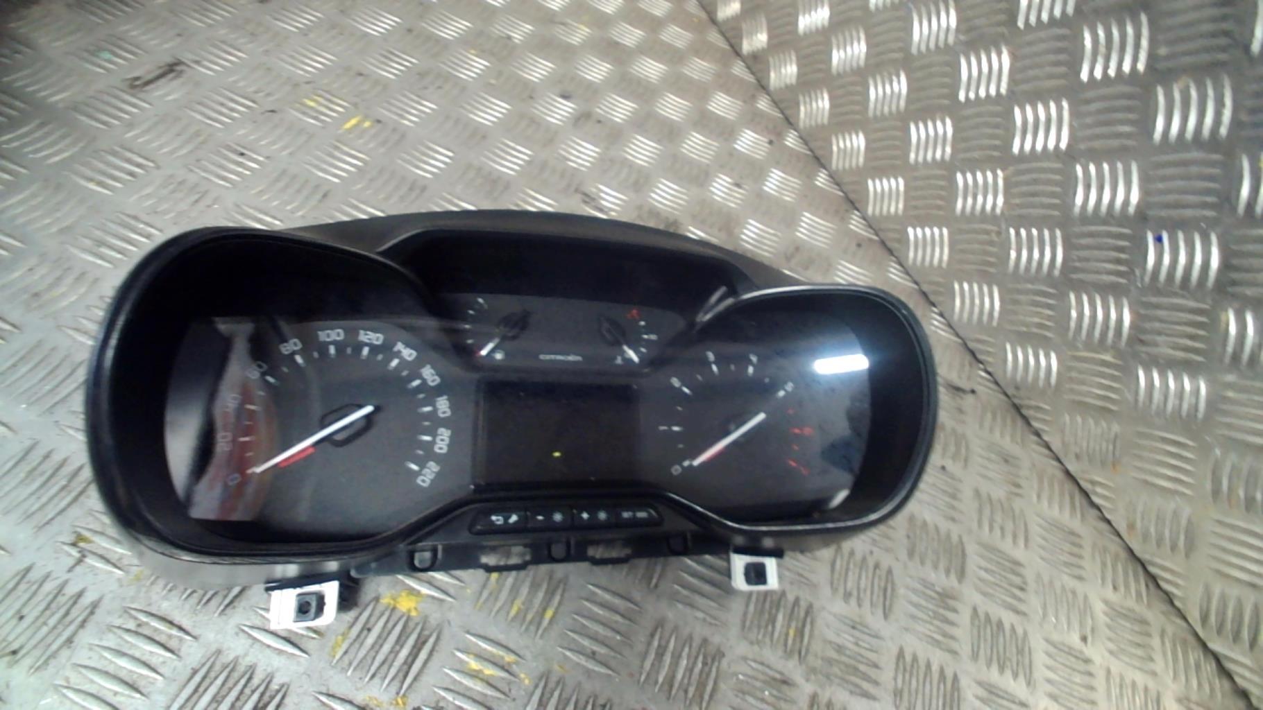 Compteur CITROEN C3 3 PHASE 1 Essence - 1