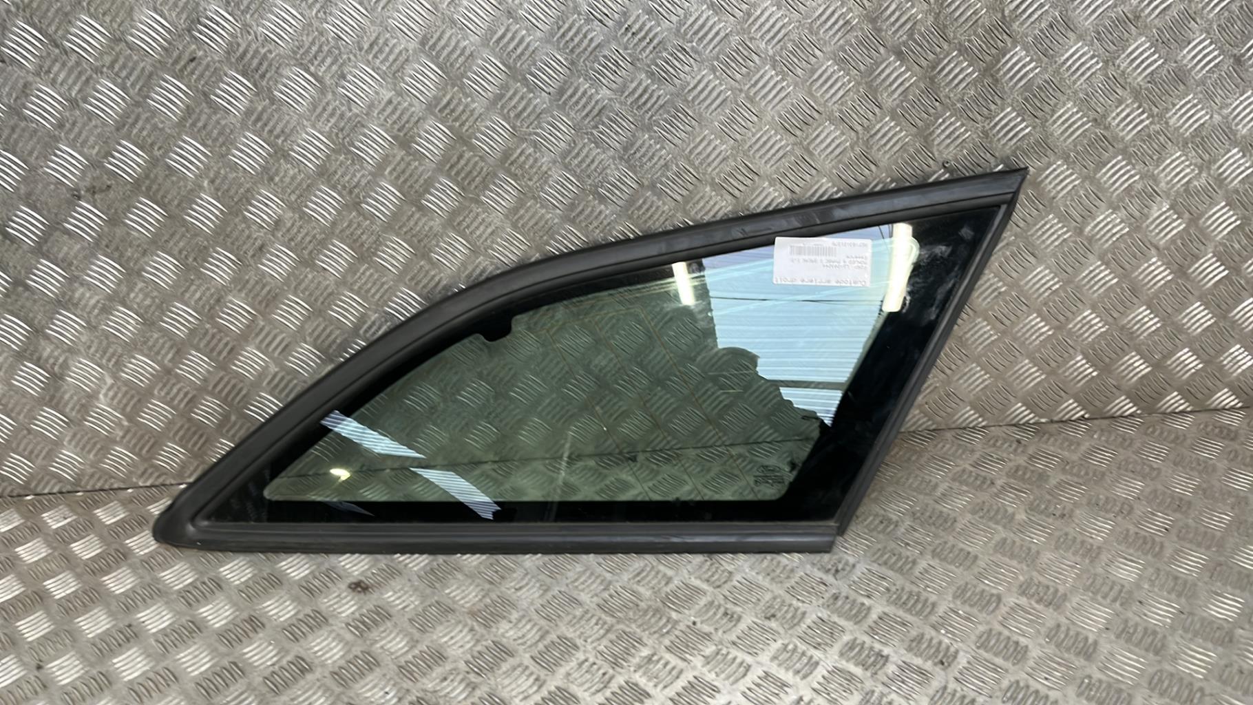 Custode arriere droit FORD MONDEO 4 PHASE 1 BREAK Essence - 1