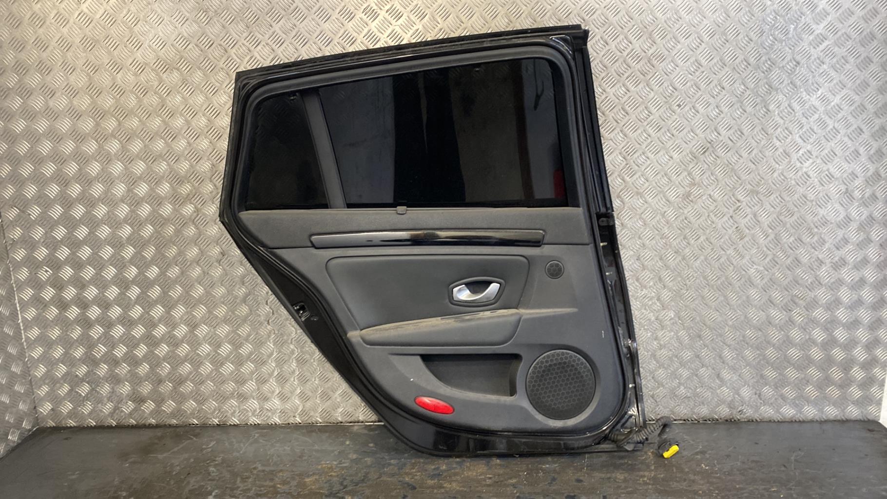Portiera posteriore sinistra RENAULT LAGUNA 3 PHASE 2 BREAK Diésel - 1