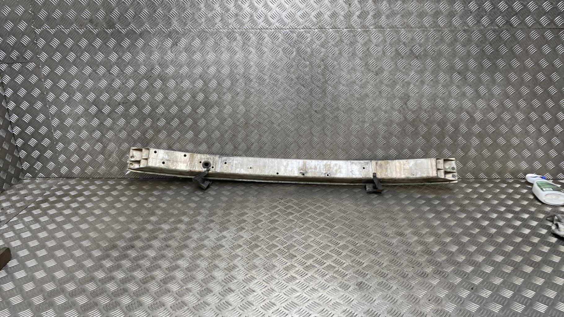 Traversa rinforzo paraurti anteriore MERCEDES CLASSE C 203 PHASE 1 Diésel - 1
