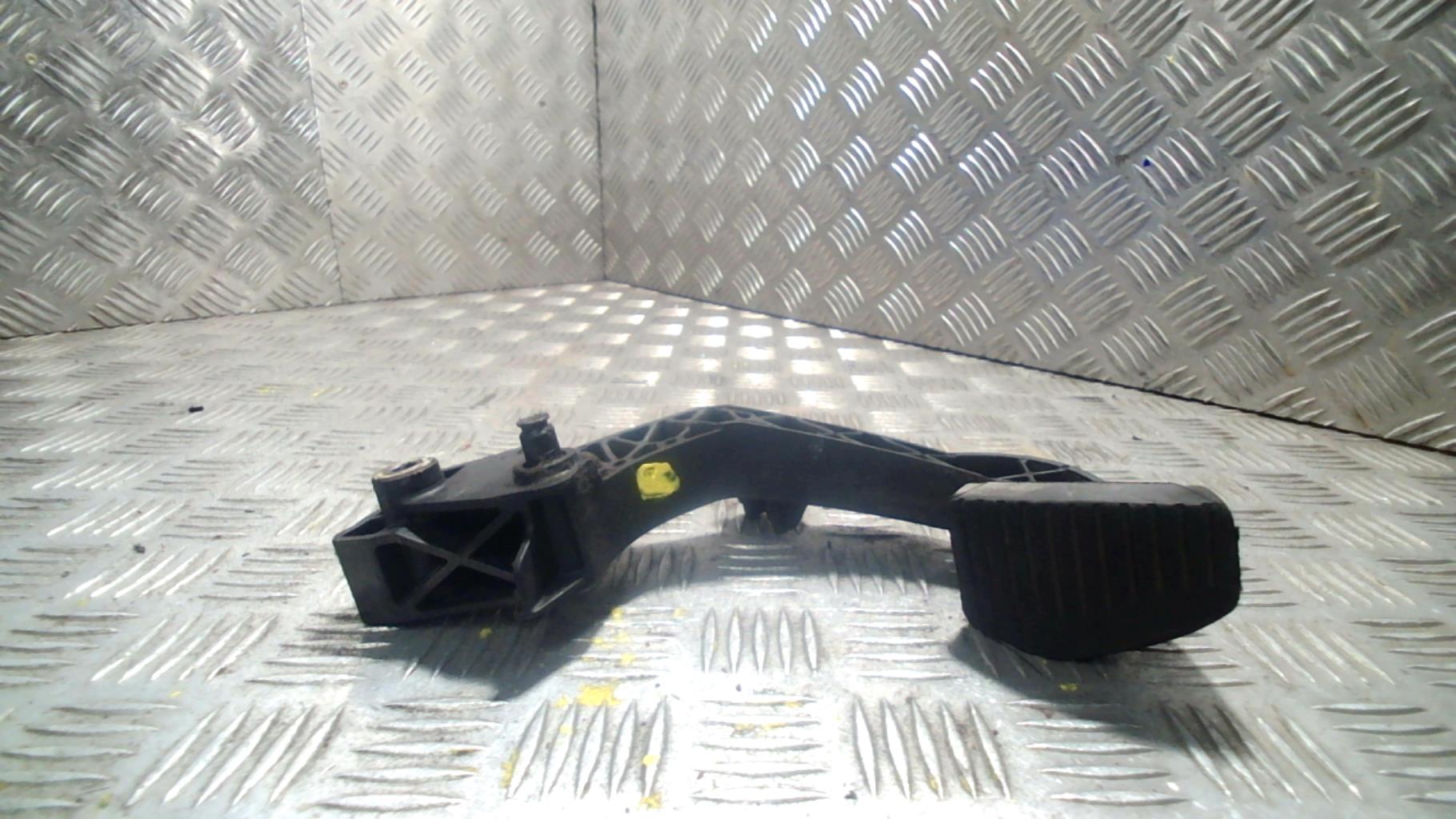 Pedale d'embrayage CITROEN C4 1 PHASE 1 Diesel - 1