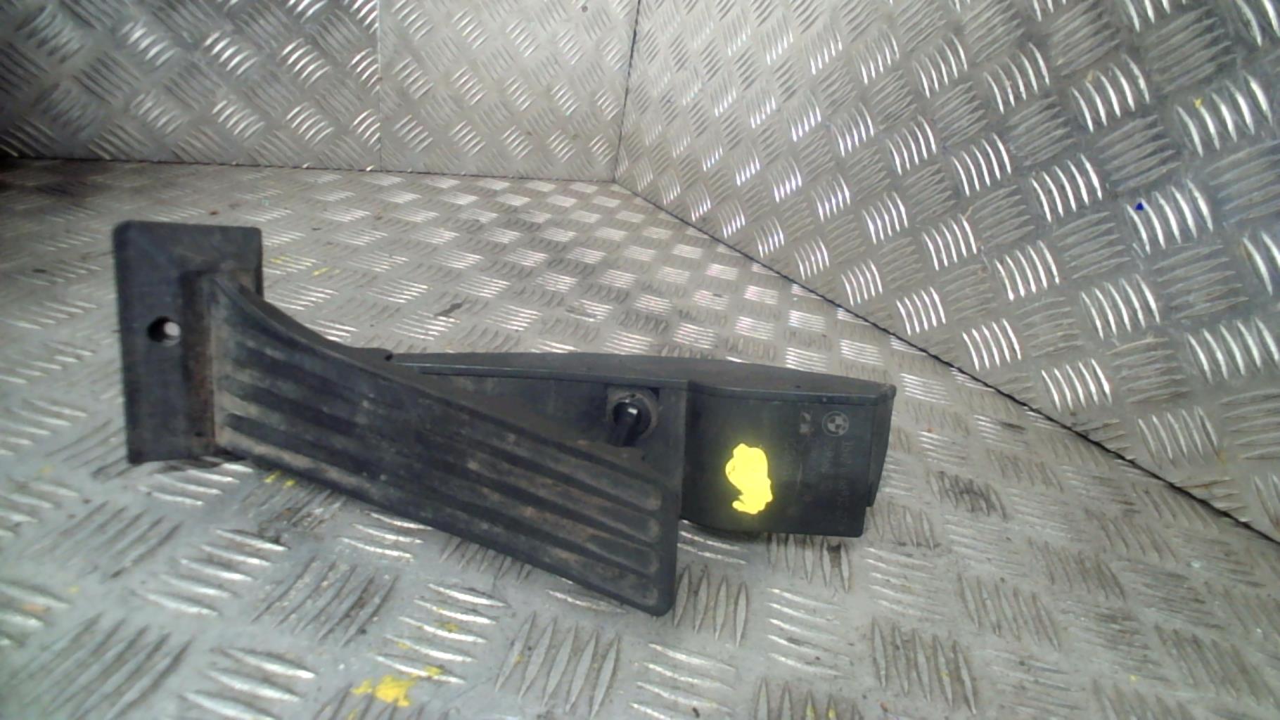 Pedale acceleratore BMW SERIE 5 E61 TOURING PHASE 1 BREAK Diésel - 1
