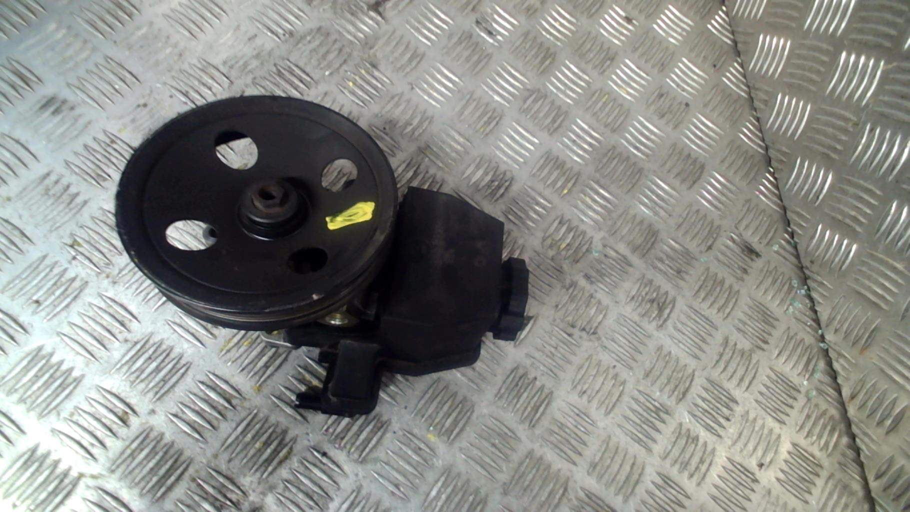 Pompe de direction MERCEDES CLASSE C 203  - 1