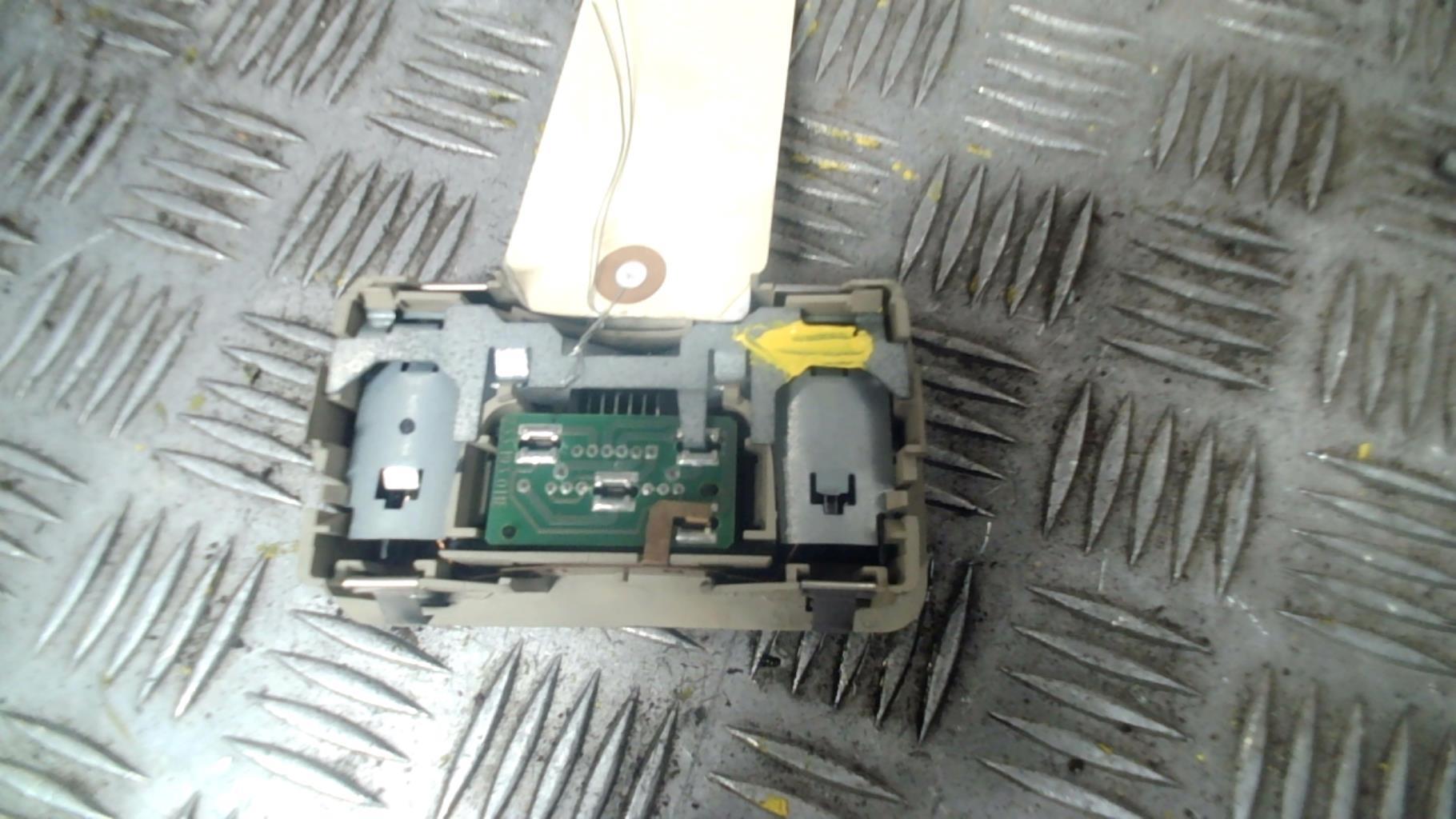 Eclairage de plafonnier AUDI A2 Diesel - 1