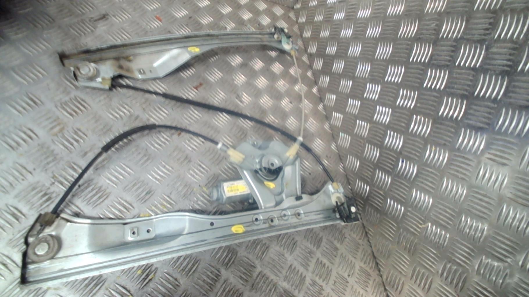 Alzacristalli elettrico anteriore sinistro RENAULT CLIO 3 PHASE 2 Diésel - 1