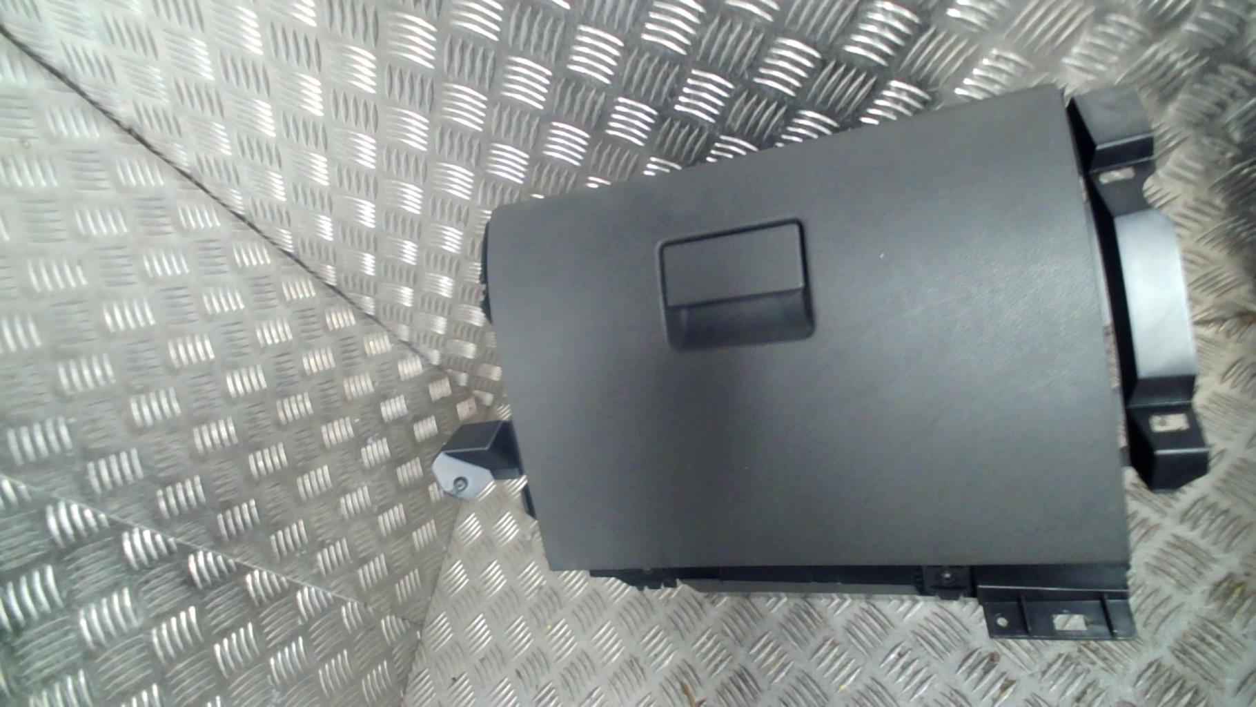 Boite a gants FORD C-MAX 1 PHASE 2 Diesel - 1