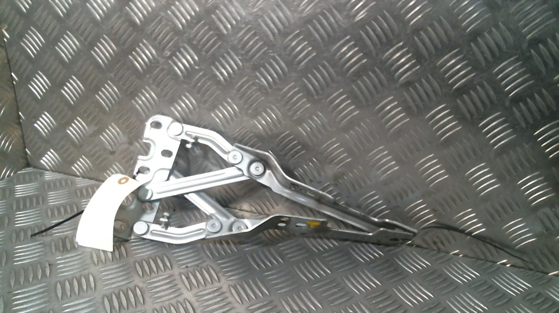 Charniere de capot OPEL ASTRA J PHASE 1 Diesel - 1