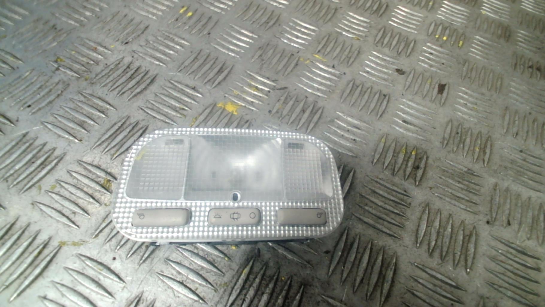 Luce di cortesia PEUGEOT 3008 1 PHASE 1 Diésel - 1