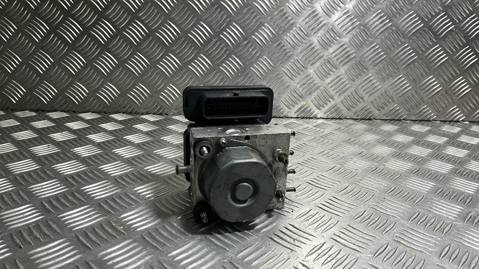 Blocco ABS (antibloccaggio freni) PEUGEOT 108 Gasolina - 1