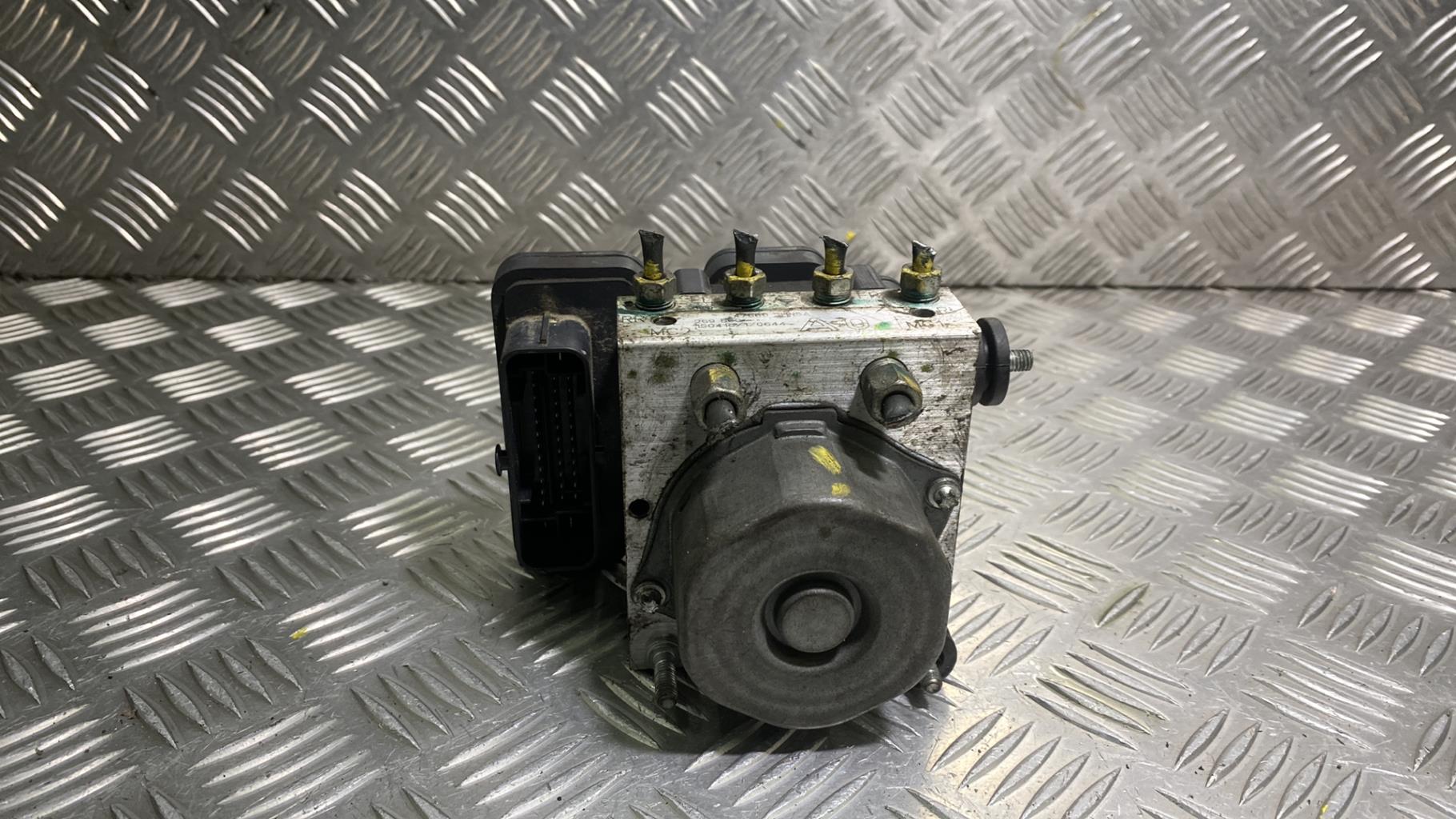 Blocco ABS (antibloccaggio freni) NISSAN MICRA 4 PHASE 2 Gasolina - 1
