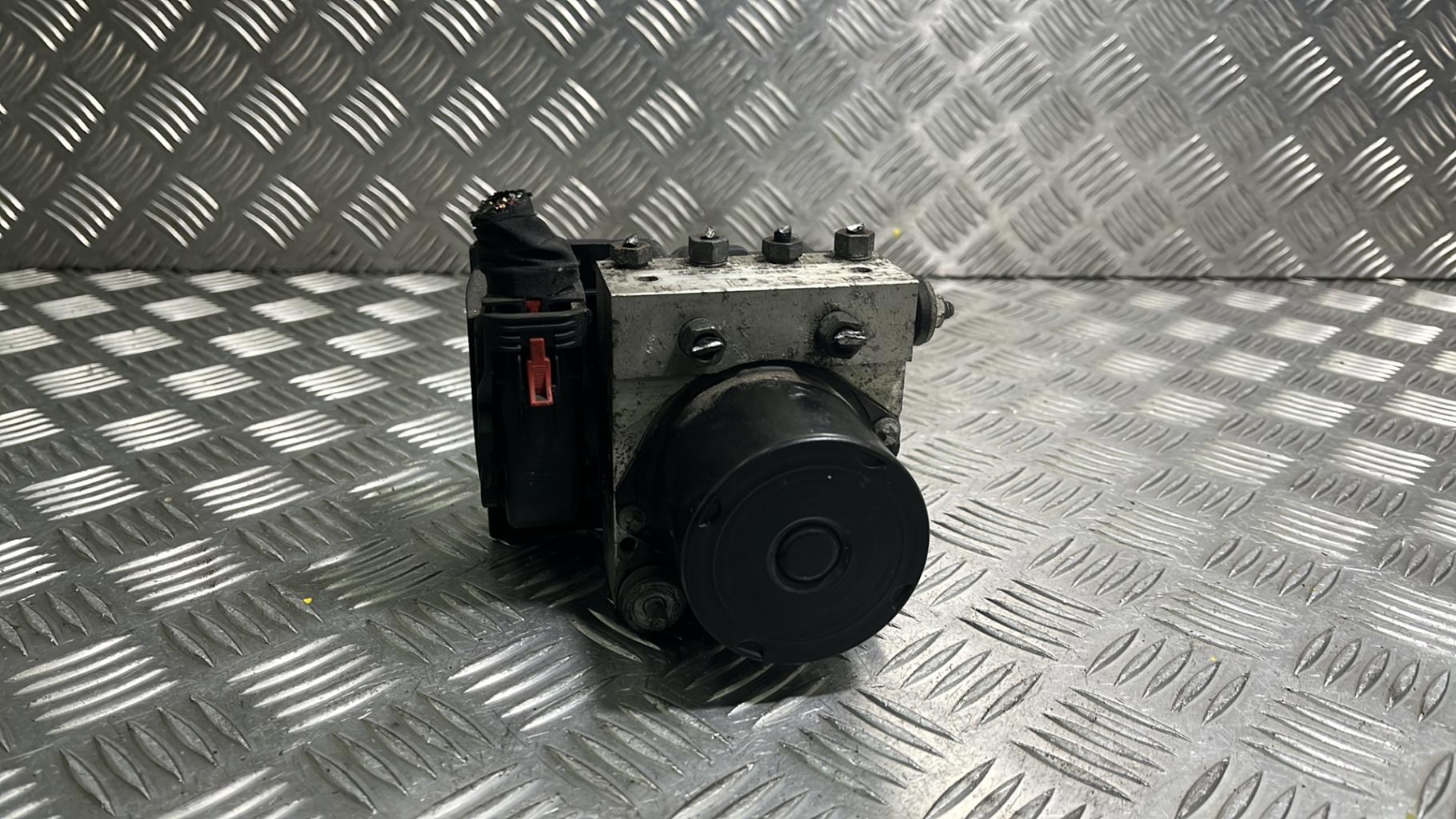 Bloc ABS (freins anti-blocage) AUDI A1 1 PHASE 1 Diesel - 1