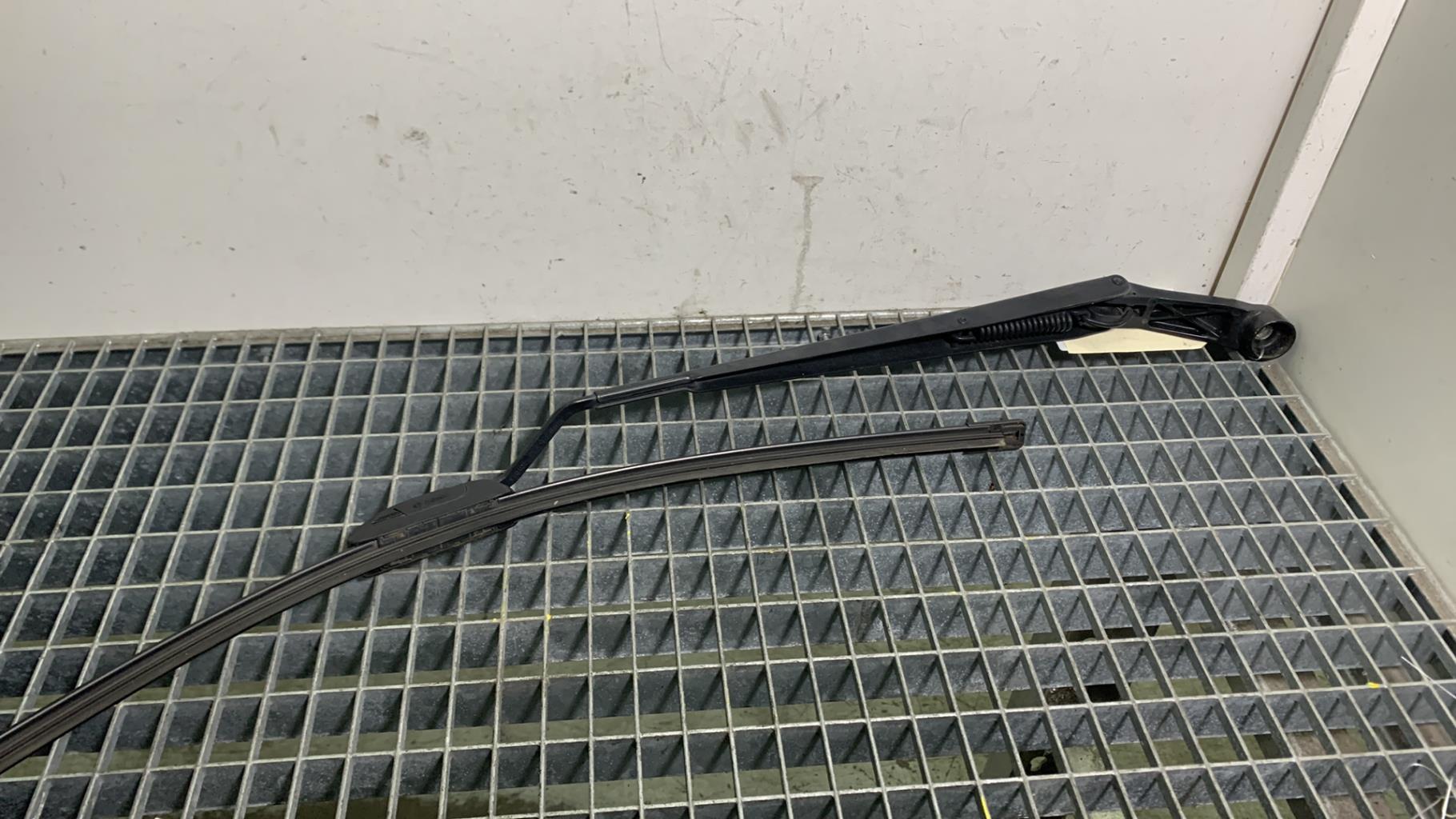 Braccio tergicristallo anteriore sinistro TOYOTA COROLLA VERSO 2 PHASE 1 Diésel - 1