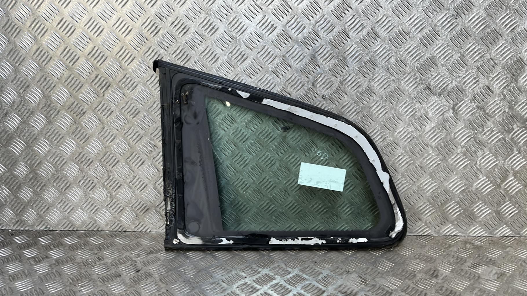 Custode arriere droit BMW X3 E83 PHASE 2 Diesel - 1