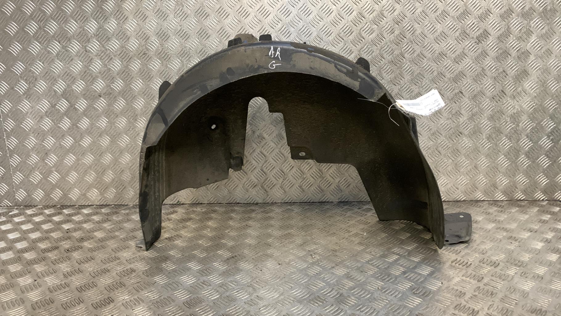 Parasale posteriore sinistro PEUGEOT 208 1 PHASE 1 Gasolina - 1
