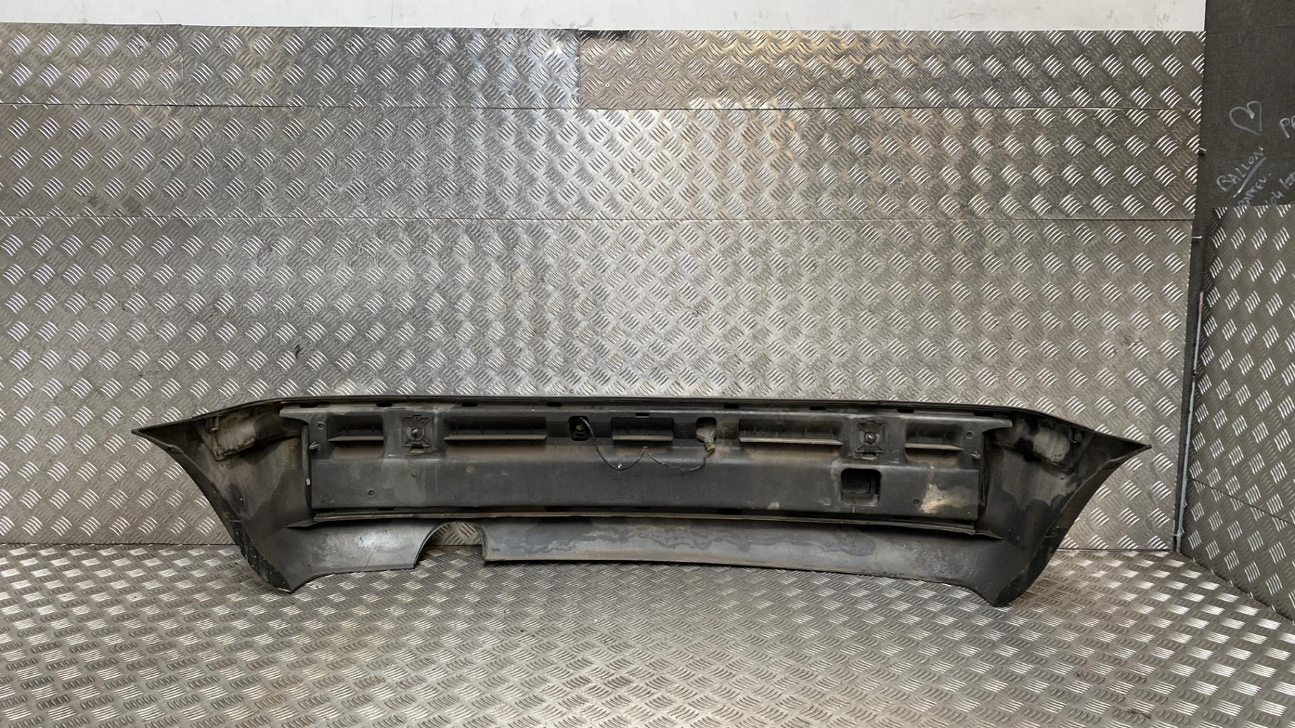 Paraurti posteriore FORD FIESTA 4 PHASE 2  - 1