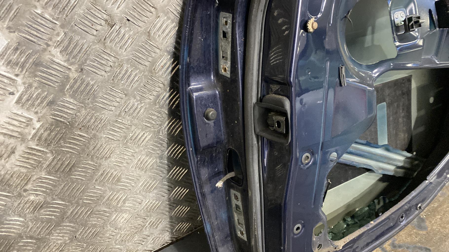 Portiera posteriore destra BMW SERIE 5 E61 TOURING PHASE 1 BREAK Diésel - 1