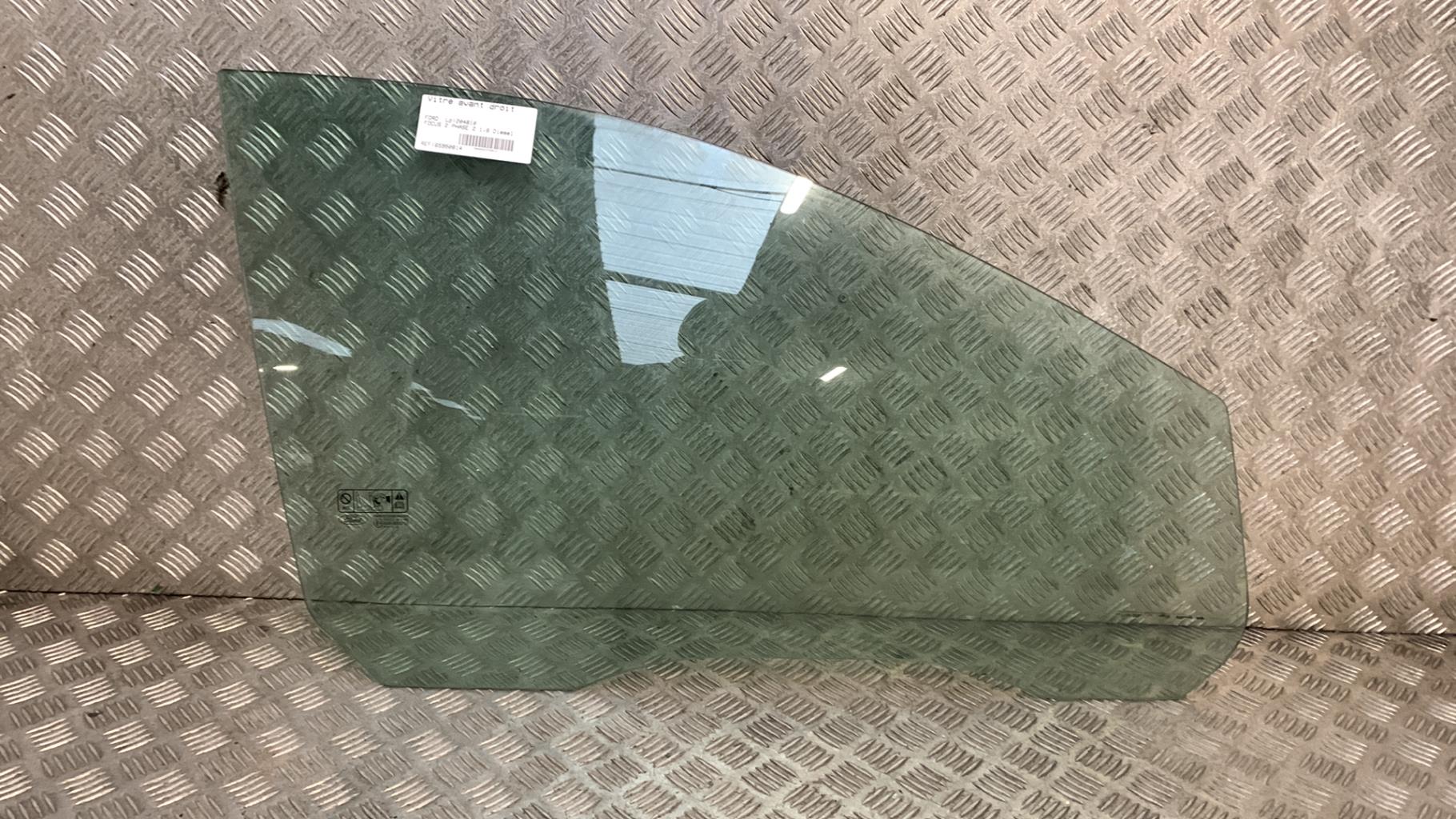 Vitre avant gauche FORD FOCUS 2 PHASE 2 Diesel - 1