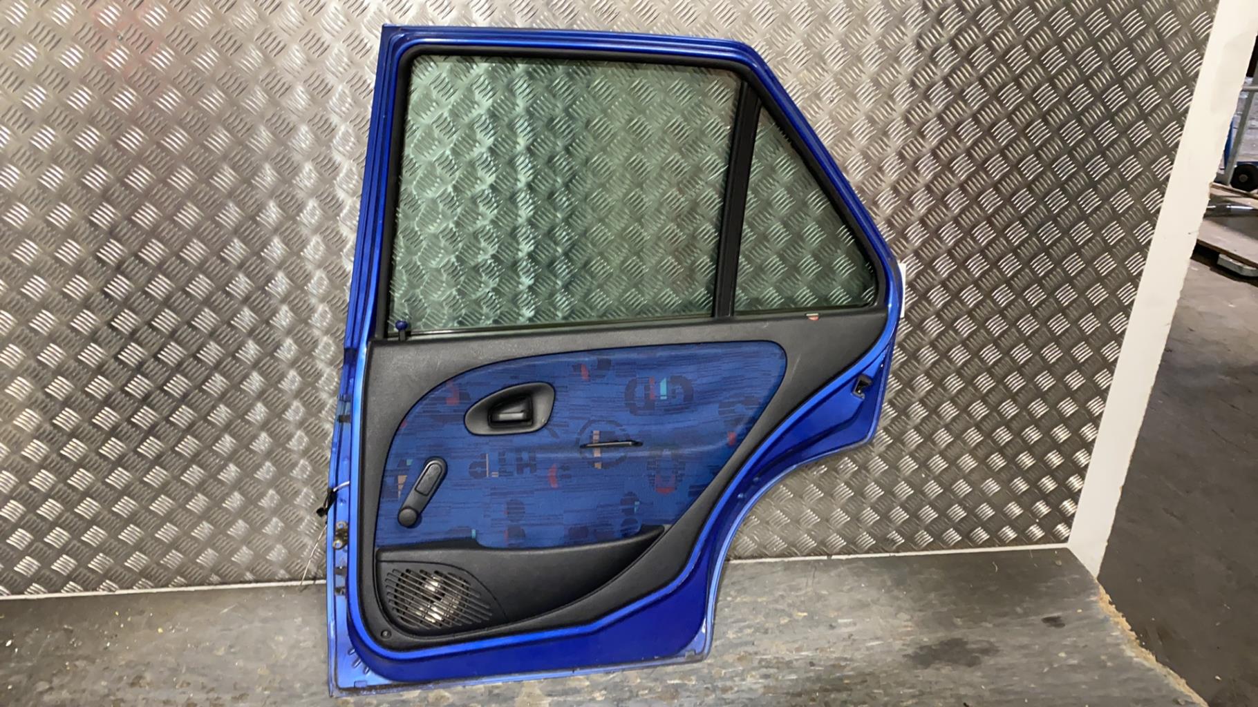 Portiera posteriore destra CITROEN SAXO PHASE 2 Diésel - 1