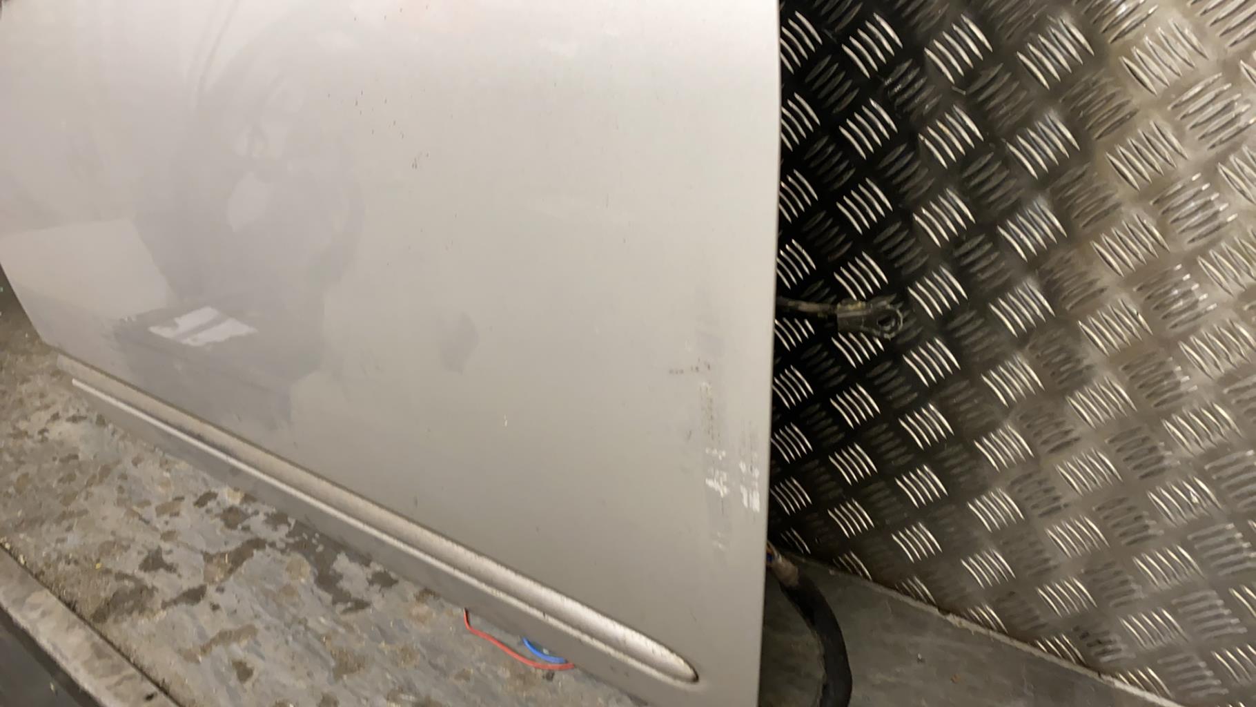 Portiera anteriore destra KIA CARENS 3 Diésel - 1