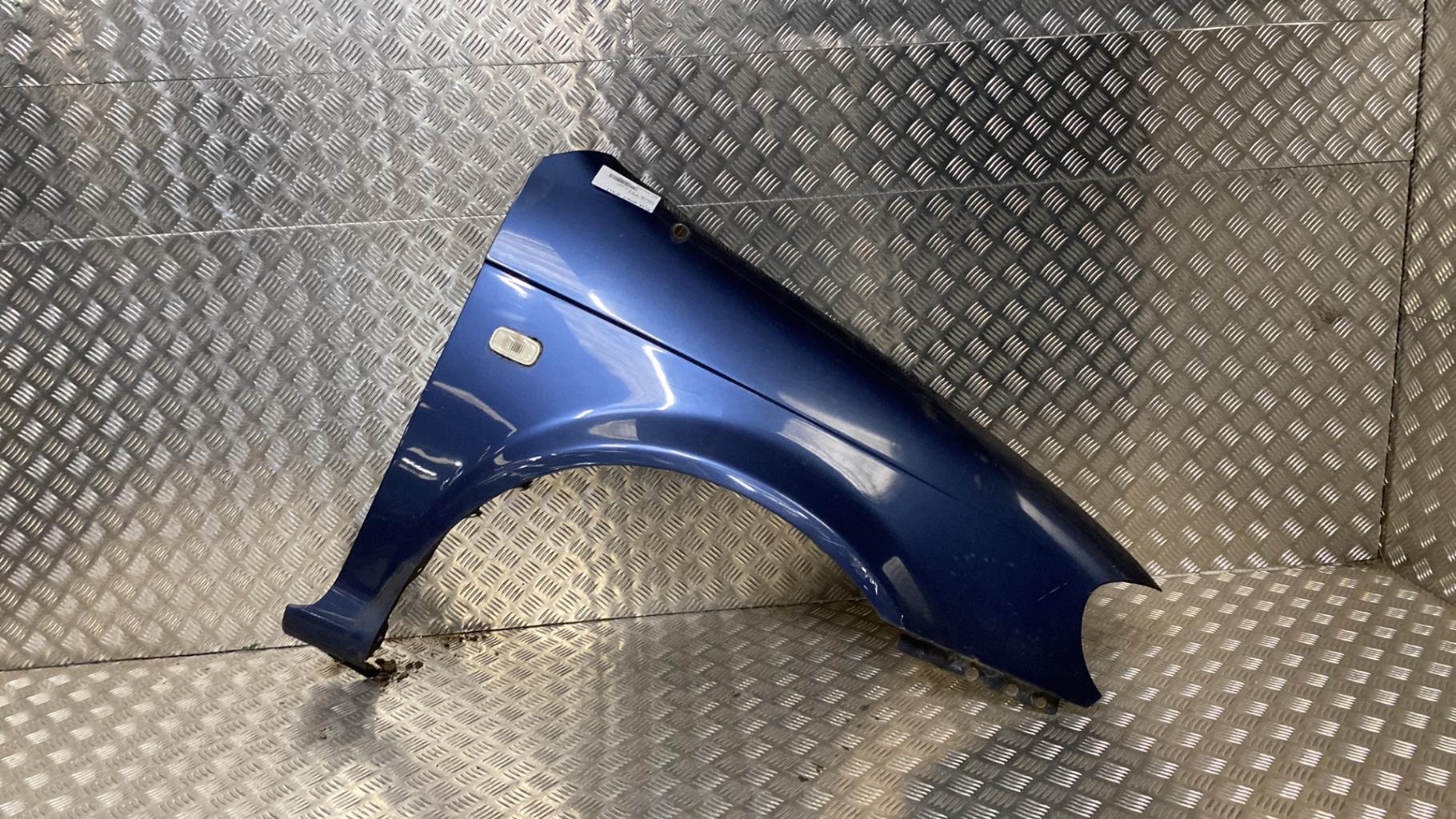 Aile avant droit KIA CARNIVAL 1 Diesel - 1