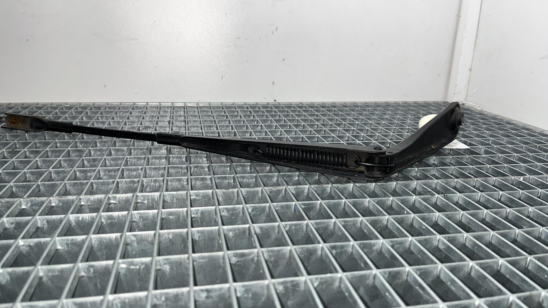 Braccio tergicristallo anteriore sinistro MERCEDES CLASSE B 246 PHASE 1 Diésel - 1