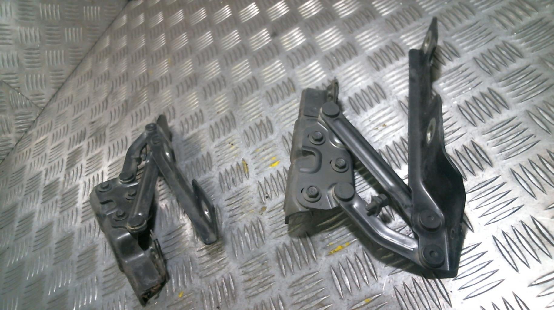 Charniere de capot OPEL ASTRA J PHASE 1 Diesel - 1