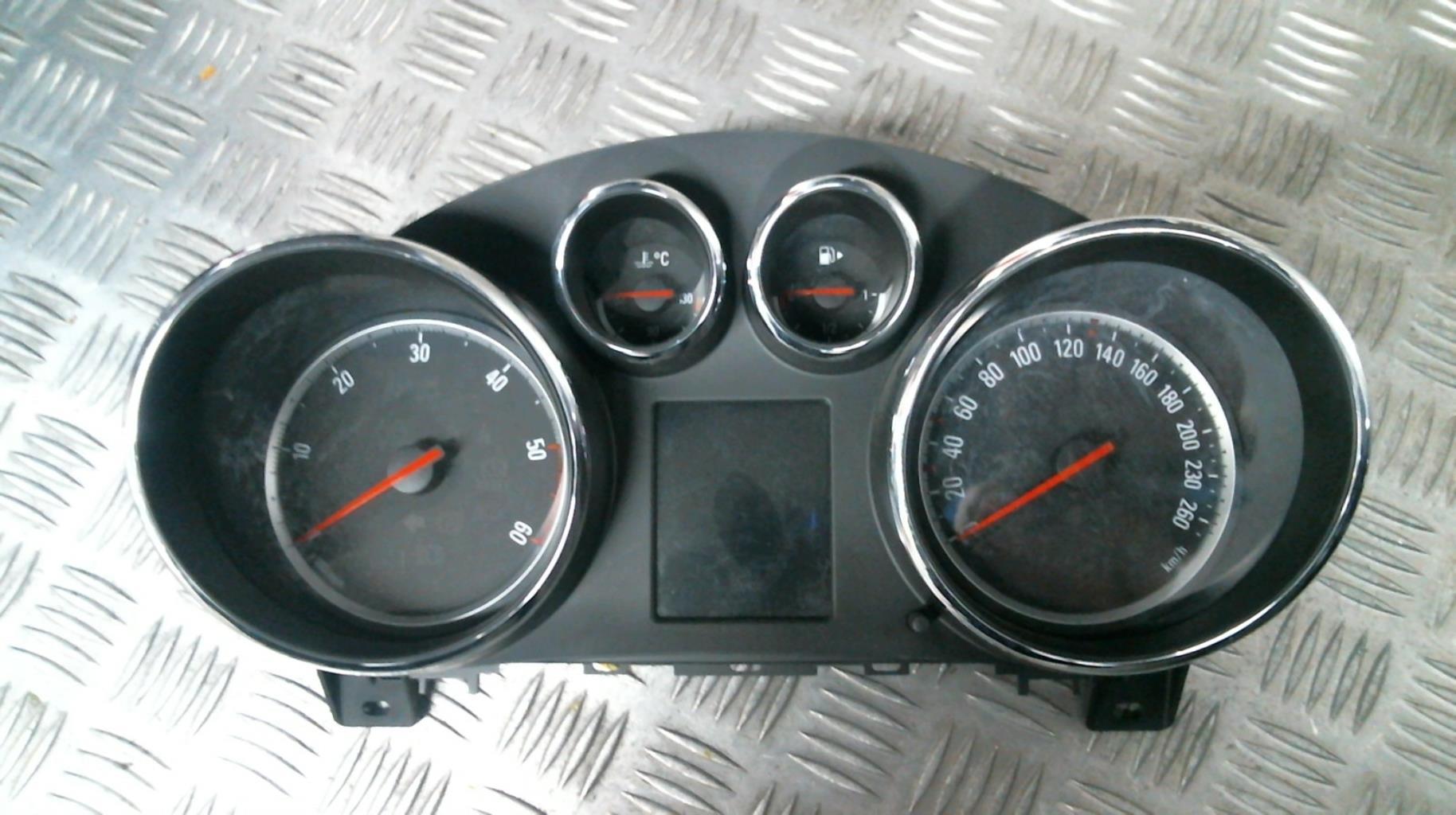 Compteur OPEL ASTRA J PHASE 1 Diesel - 1