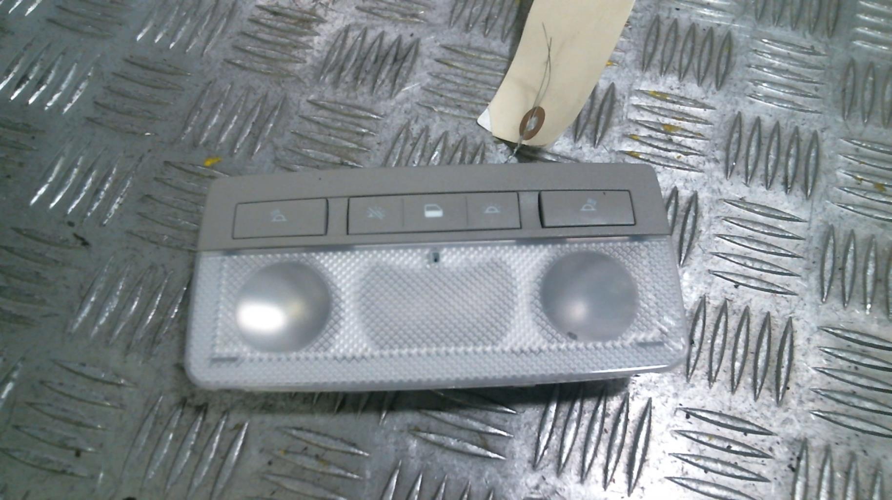 Eclairage de plafonnier OPEL ASTRA J PHASE 1 Diesel - 1