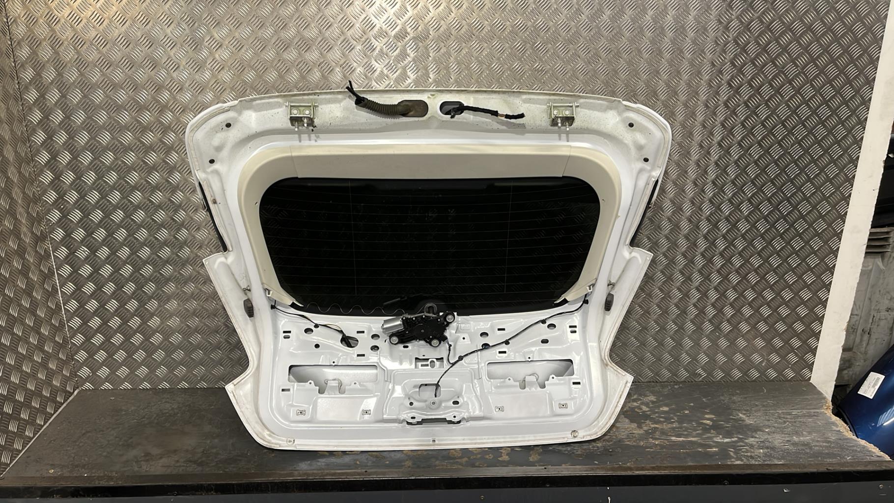 Portabagagli/Portellone posteriore FORD FOCUS 3 PHASE 1 Gasolina - 1