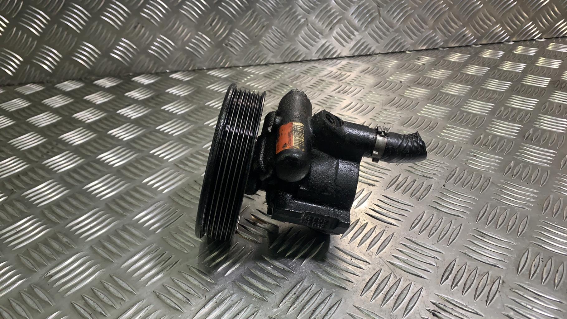 Pompe de direction CITROEN C8 Essence - 1