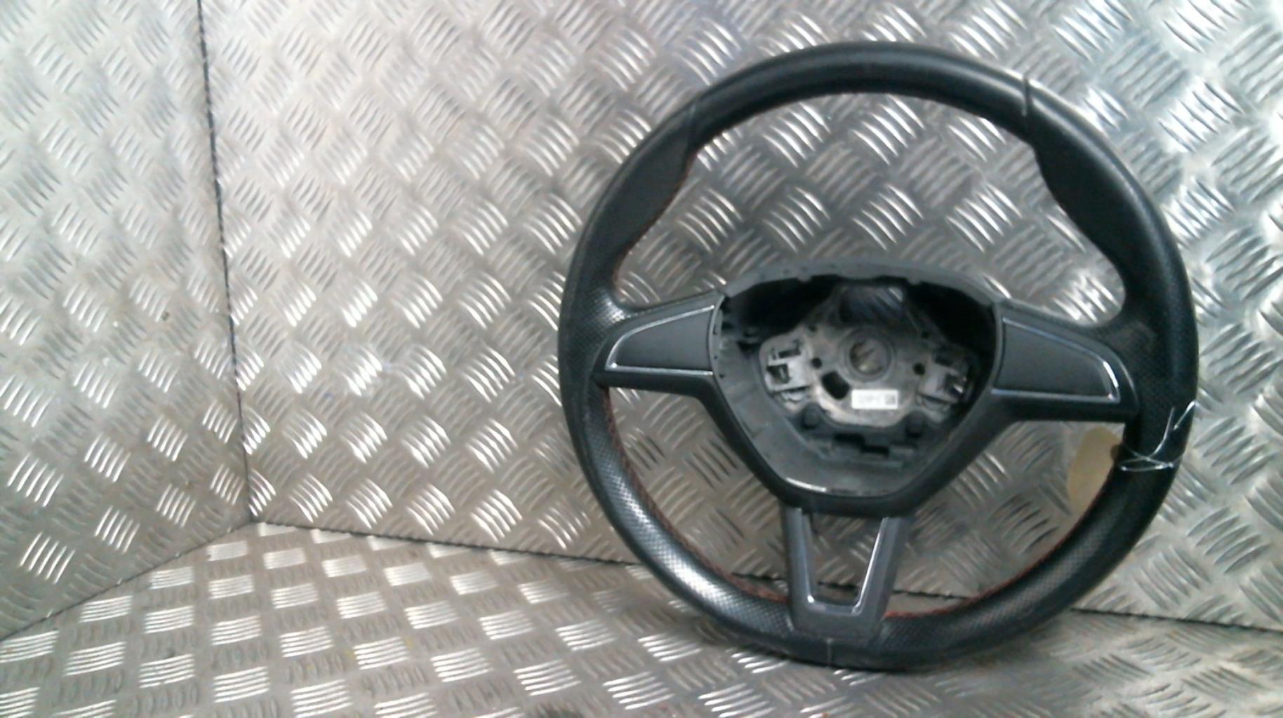 Volant SKODA FABIA 2 PHASE 2 BREAK Diesel - 1