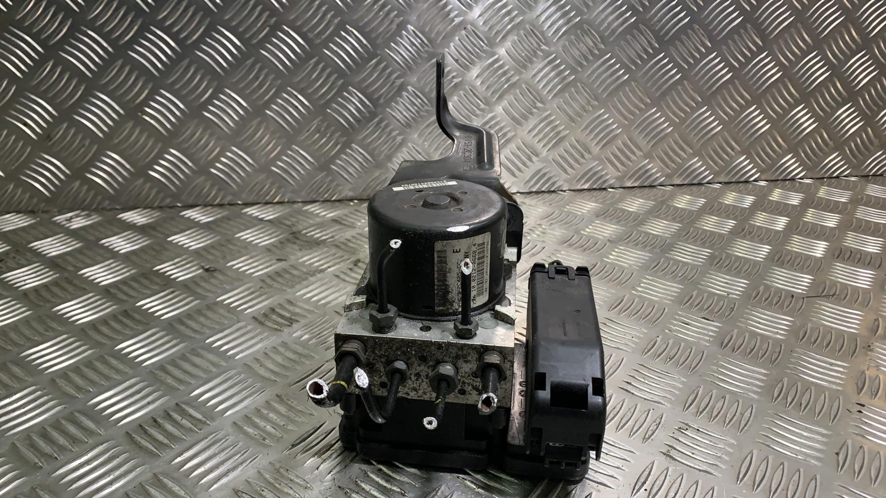 Blocco ABS (antibloccaggio freni) FORD FIESTA 6 PHASE 1 Diésel - 1