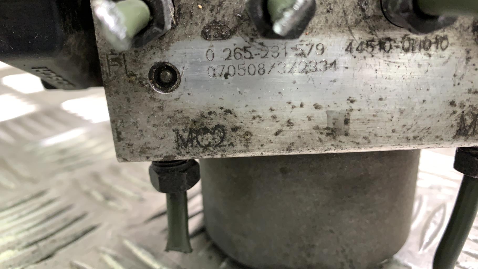 Blocco ABS (antibloccaggio freni) TOYOTA AYGO 1 PHASE 1 Gasolina - 1