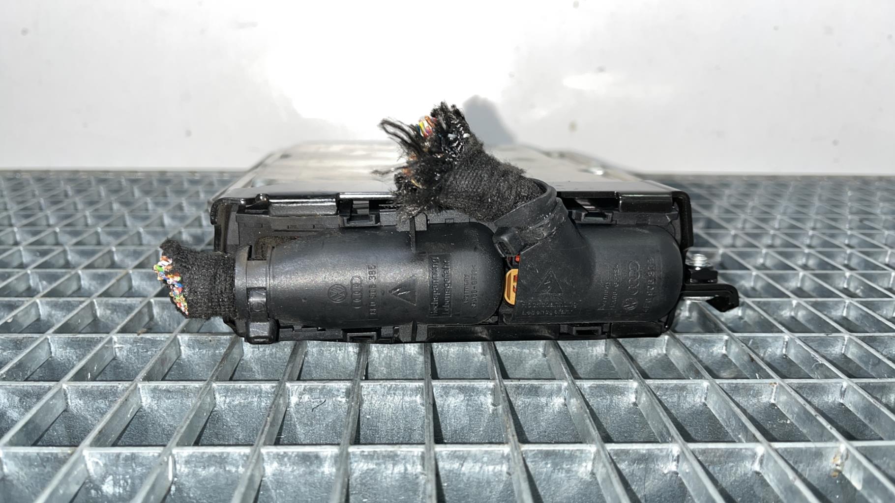 Centralina motore AUDI A4 2 AVANT PHASE 2 BREAK  - 1