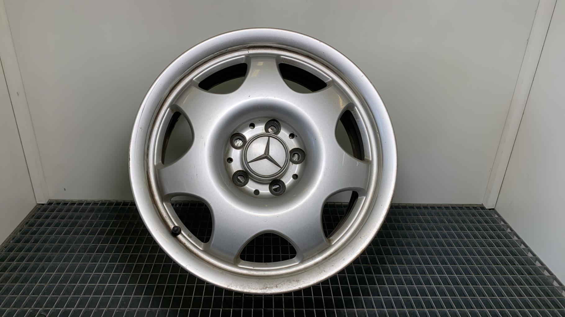 Jante MERCEDES CLASSE E 211  - 1