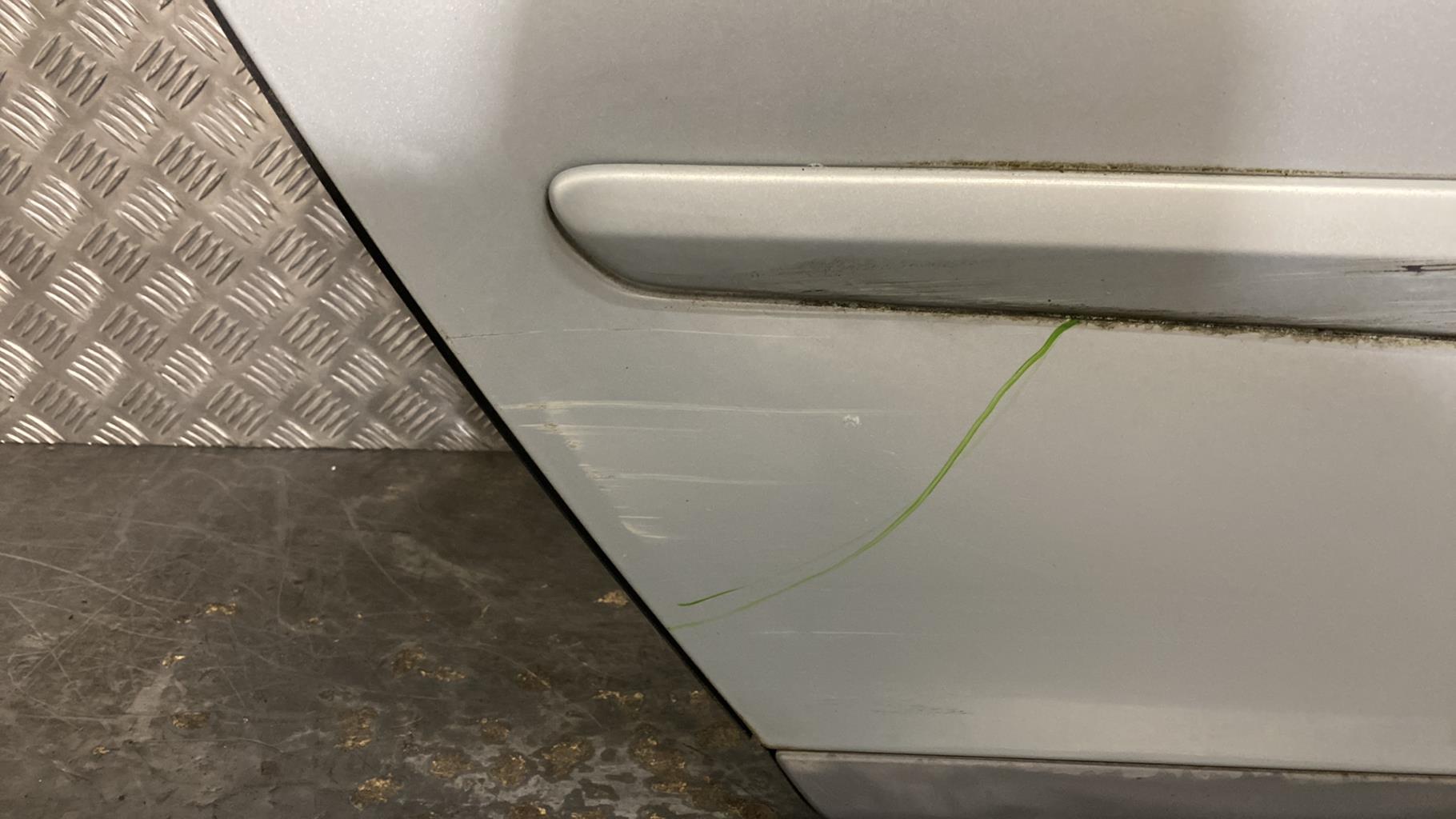 Puerta trasera derecha RENAULT VEL SATIS PHASE 1 Diésel - 1