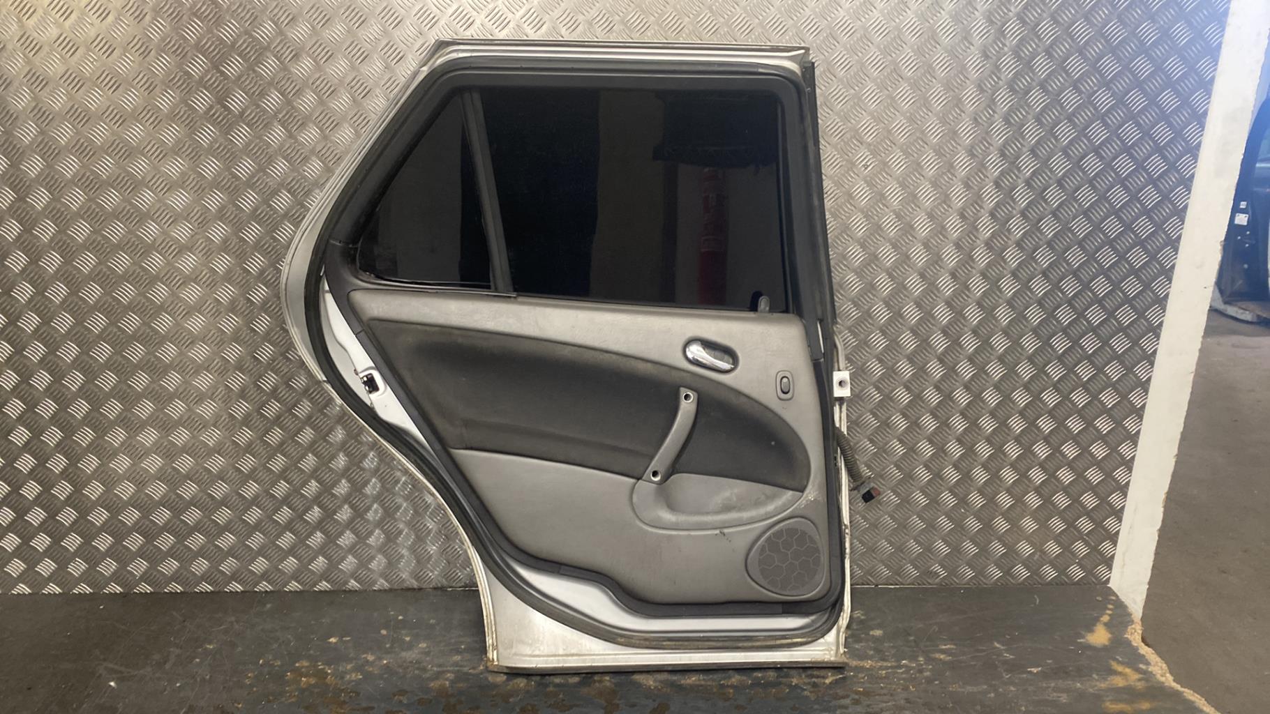 Portiera posteriore sinistra SAAB 9.5 1 ESTATE PHASE 2 BREAK  - 1